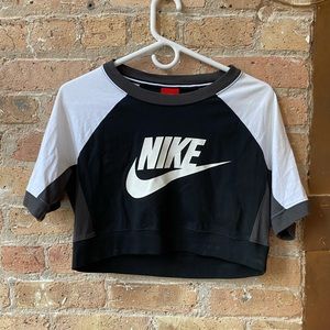Nike crop